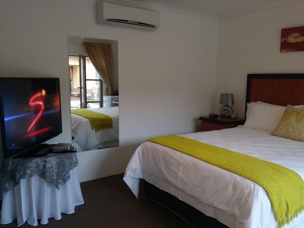 Alicia'S B&B Roodepoort Værelse billede