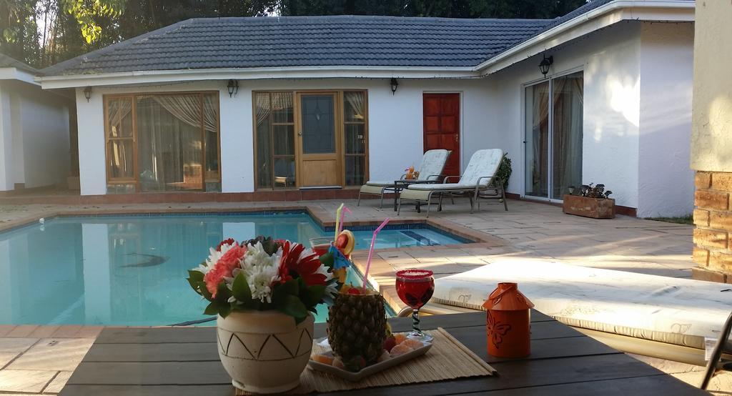 Alicia'S B&B Roodepoort Eksteriør billede
