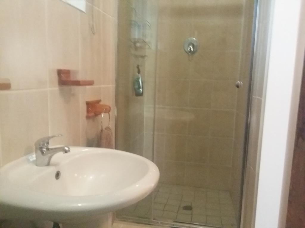 Alicia'S B&B Roodepoort Værelse billede